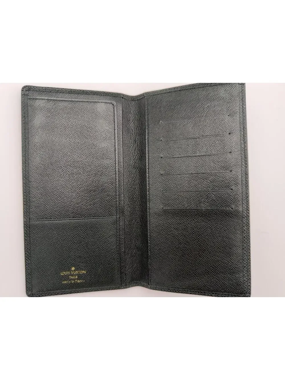 LOUIS VUITTON Porte Valeurs Carte Credit Long Wallet Taiga Leather Dark Green